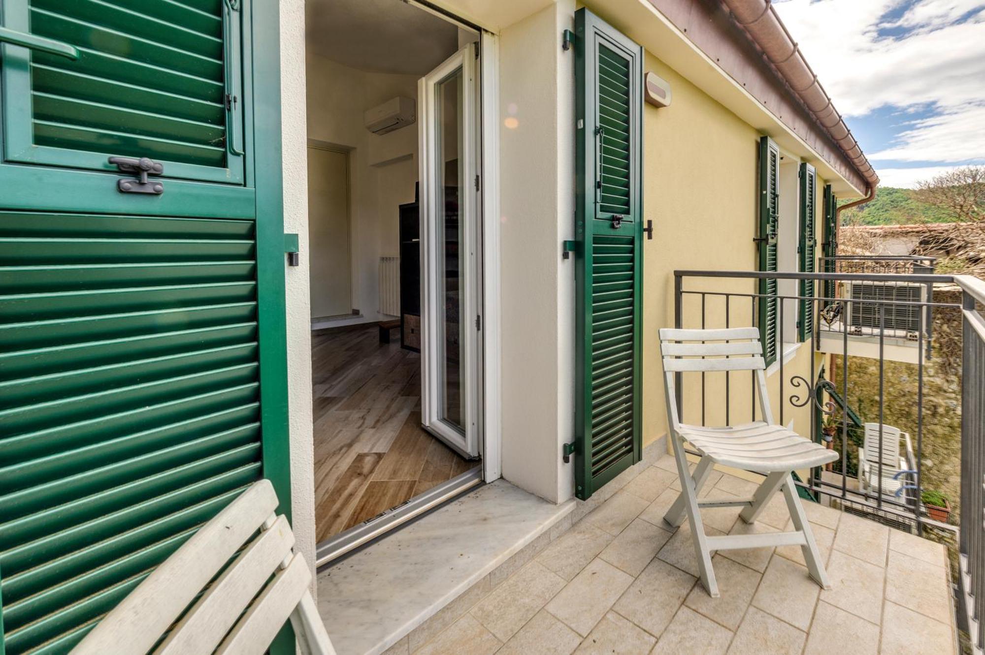 Ca' Rondine Apartment Castiglione Chiavarese ภายนอก รูปภาพ