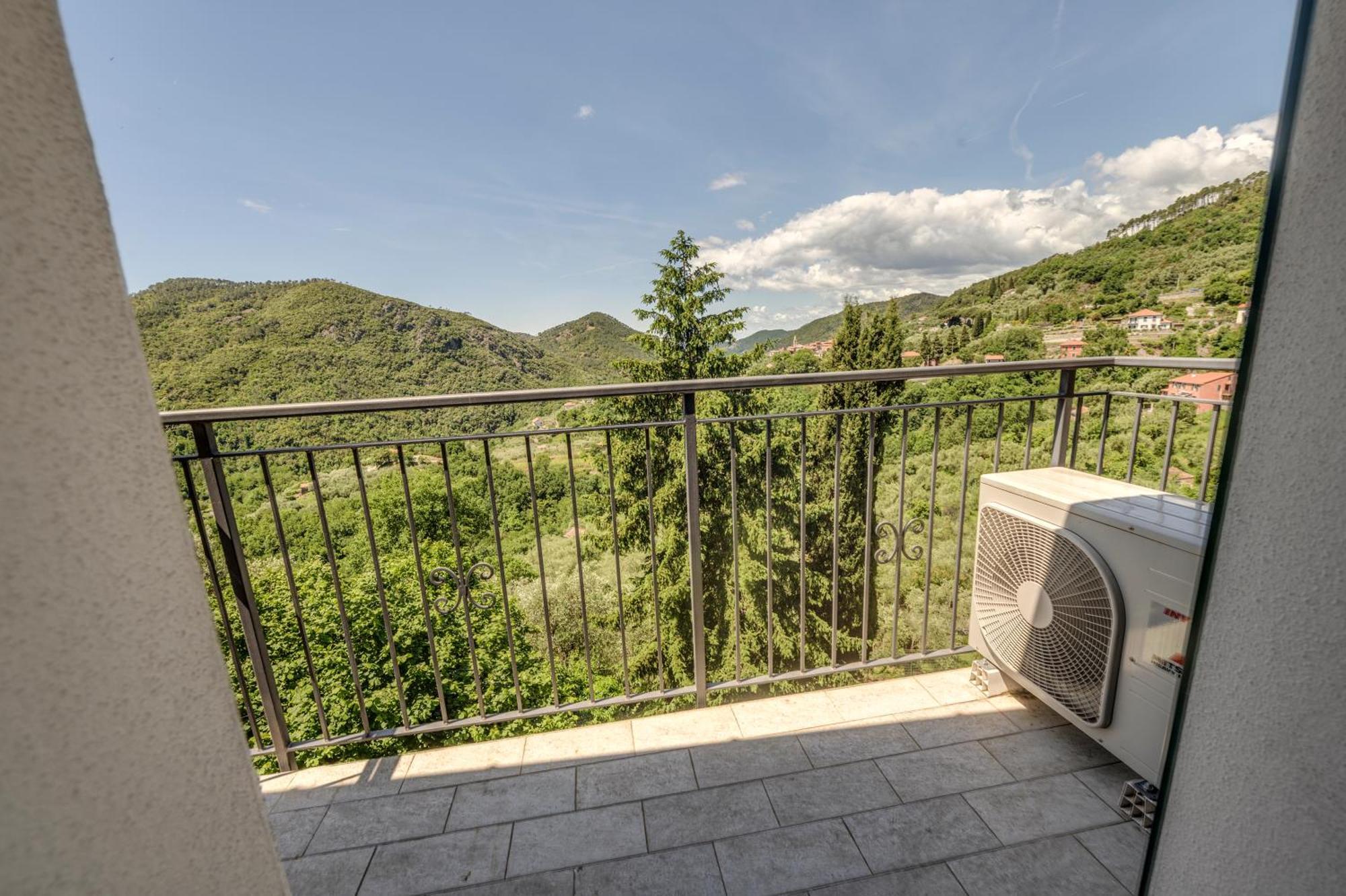 Ca' Rondine Apartment Castiglione Chiavarese ภายนอก รูปภาพ